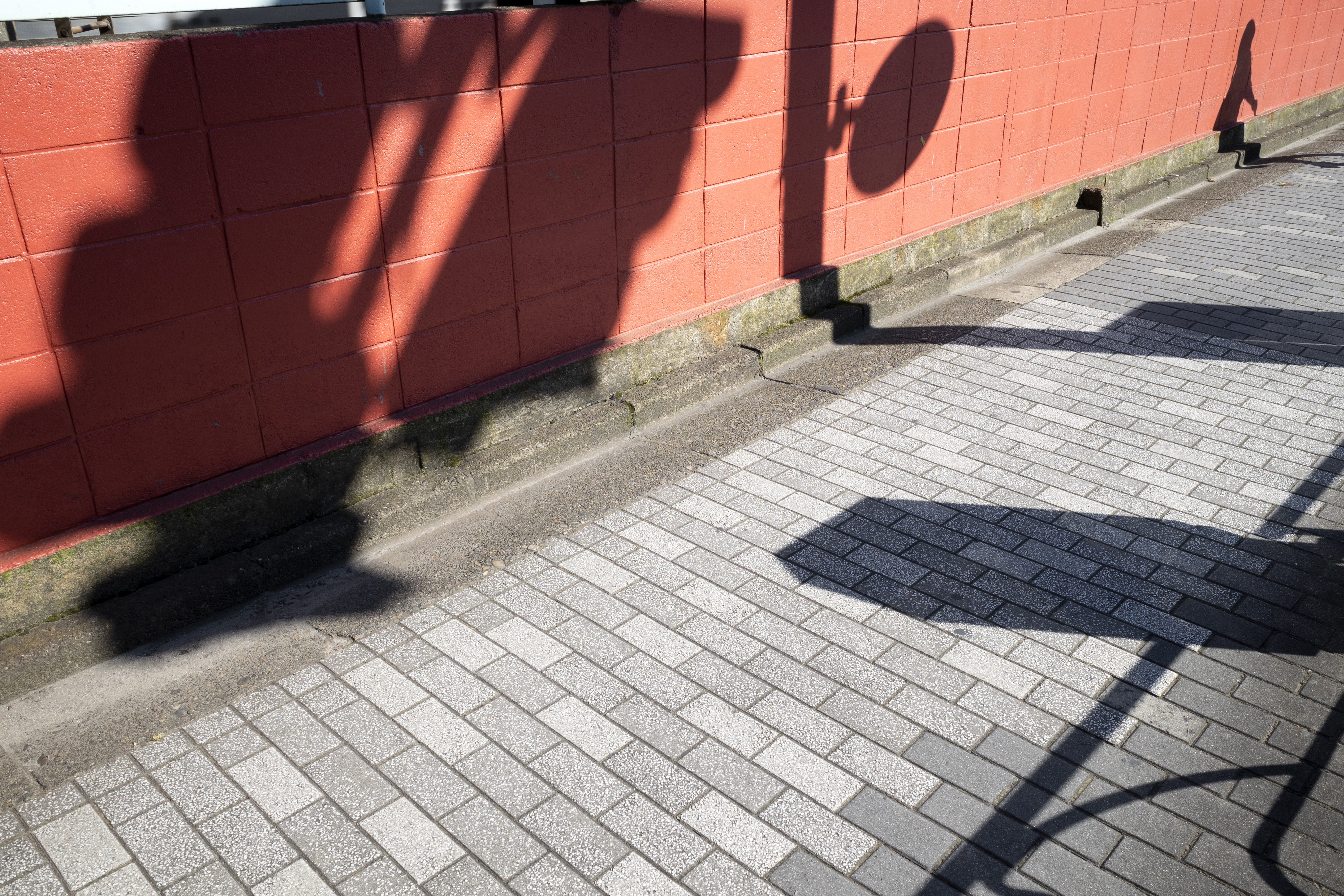 outdoors-abstract-shadow-daytime